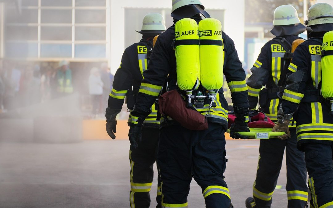 Penyemprotan Disinfektan Di Terminal